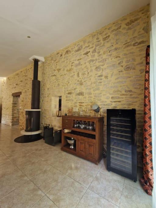 Demeure En Pierre Avec Piscine Privee Villa Etauliers Luaran gambar