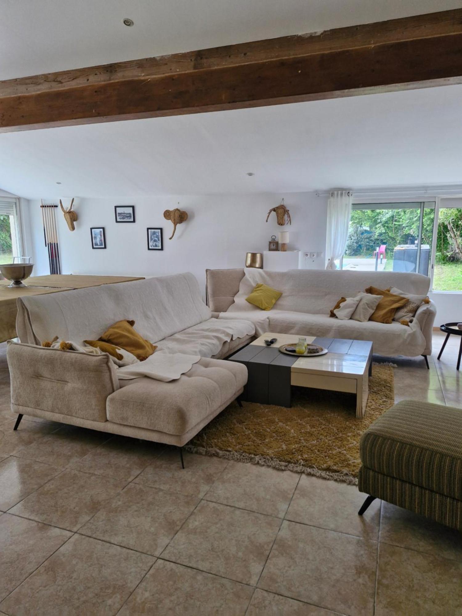 Demeure En Pierre Avec Piscine Privee Villa Etauliers Luaran gambar
